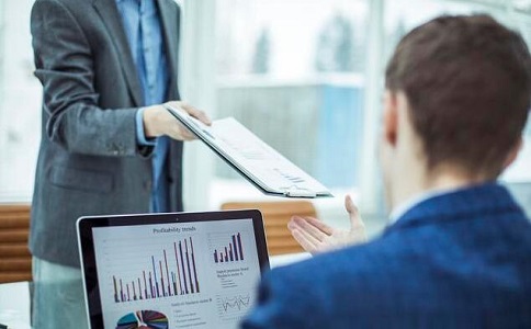 企業經營不下去了,是轉讓好還是注銷好?